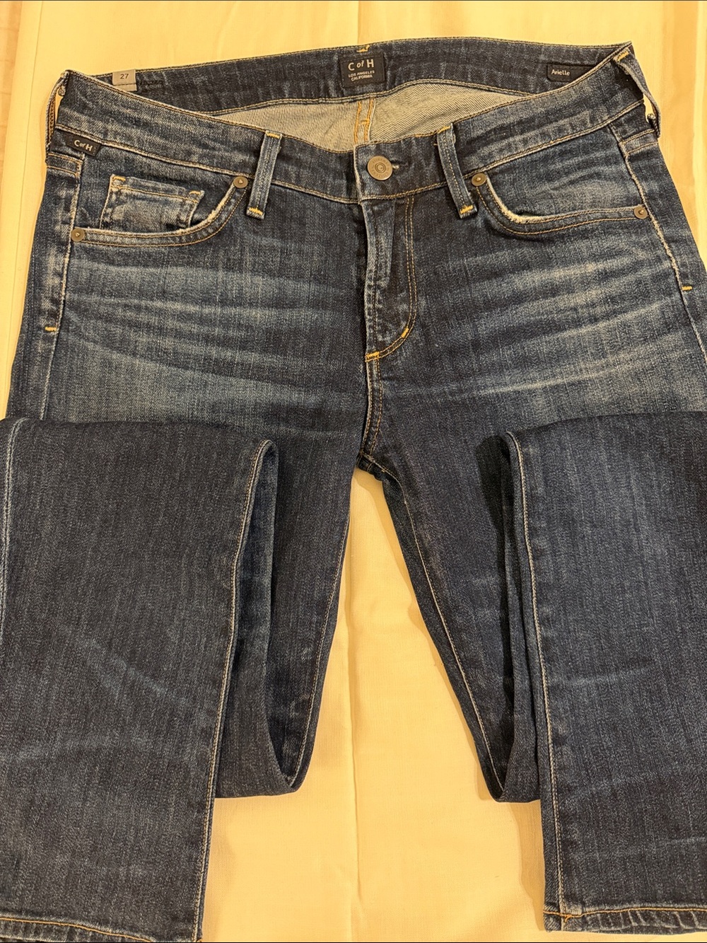 Citizens Of Humanity Arielle Mid Rise  Slim Straight Jeans. Indigo fade. Size 27
